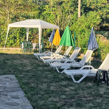 Дом отдыха Cozy House In Agueda 45 M² With Shared Pool Urgueira (Aveiro)